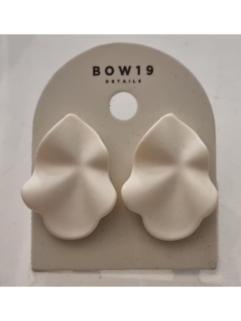 Lip Earrings Pearl White S