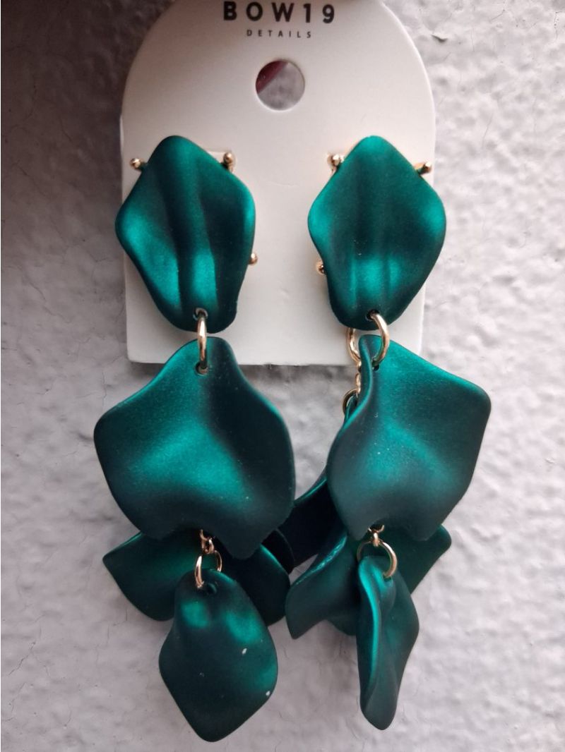 Leaf Earrings Metallic Grön