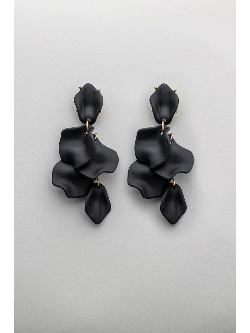 Leaf Earrings Black Mat