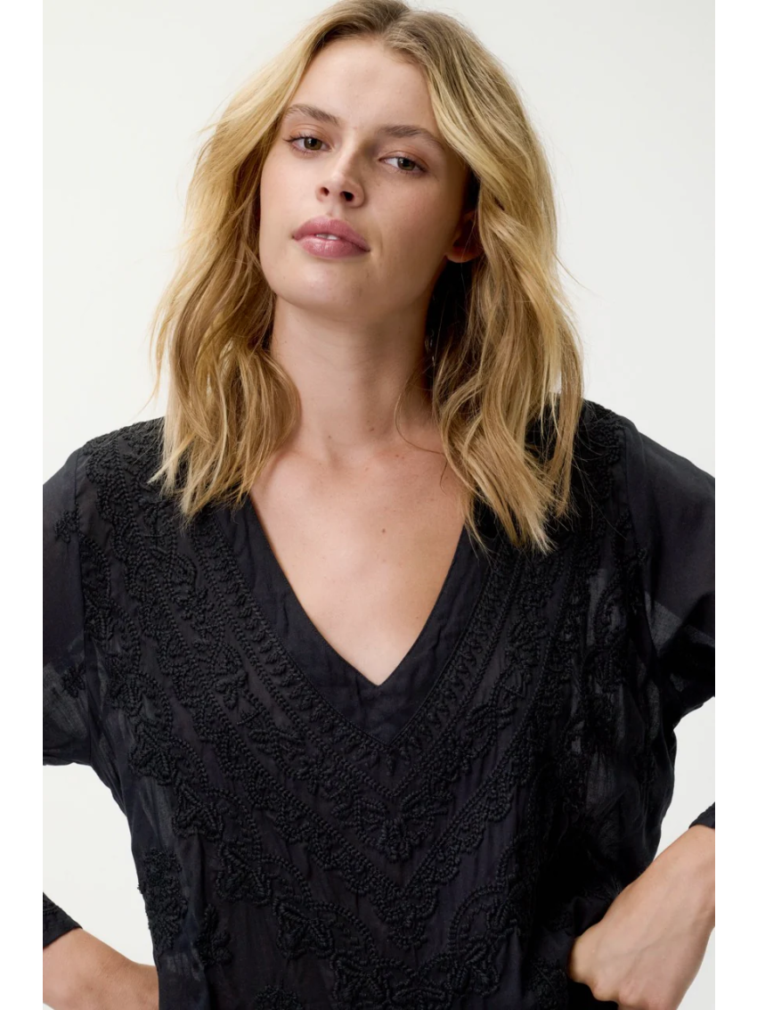 Embroidery Long Goa Black