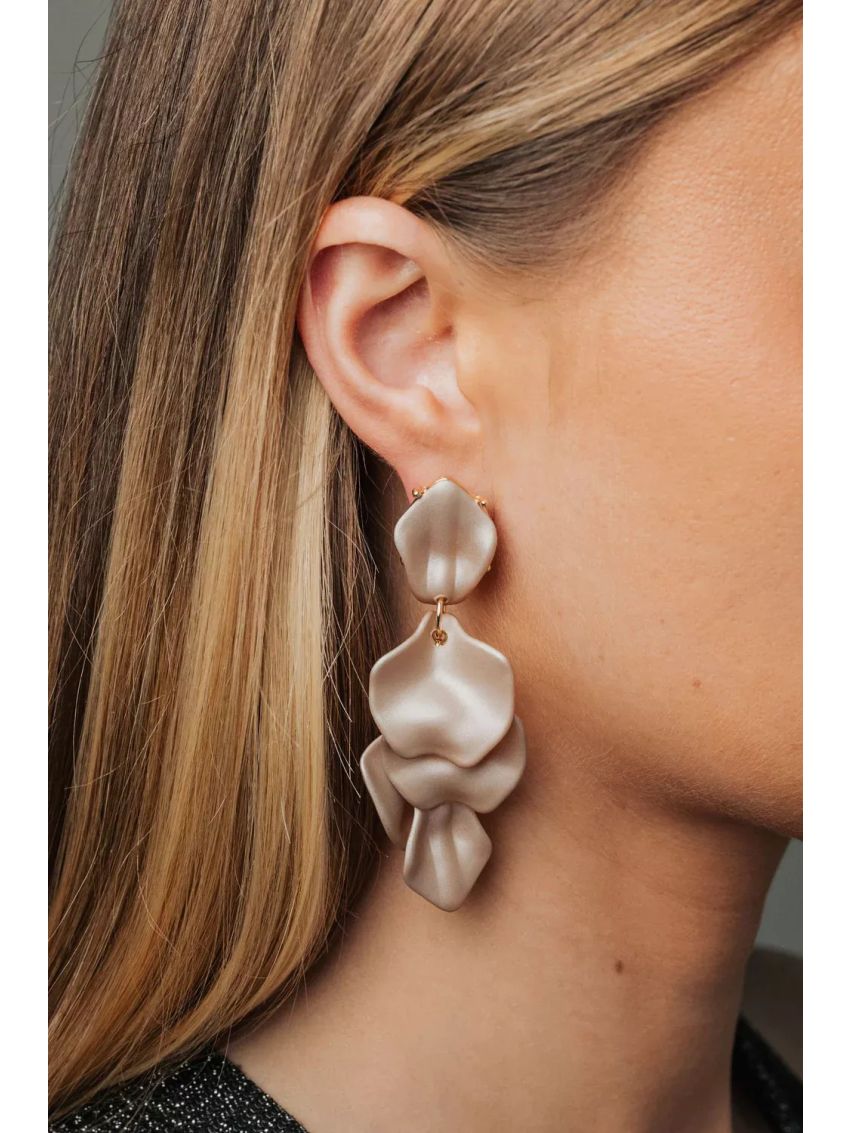 Leaf Earrings Pearl Nougate