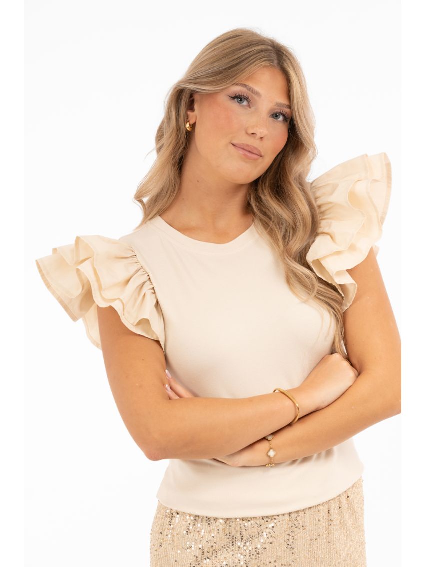 Lois Top Buttercream